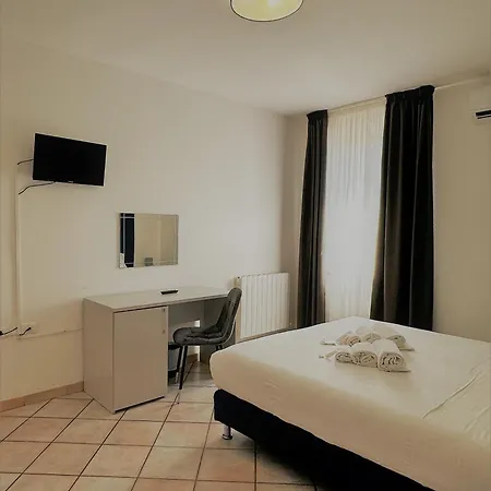 Hotel The Flash - 2*