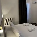 The Flash - Hotel 2*