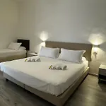 The Flash - Hotel